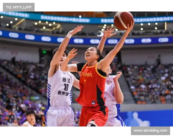 中国男篮热身赛四连胜圆满收官 杭州南京球迷激情助阵展现篮球热情